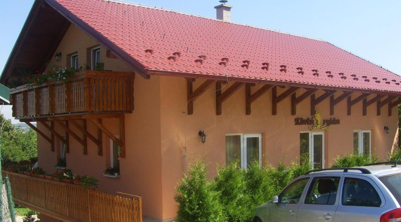 Penzion Zlata Rybka Podhájska المظهر الخارجي الصورة